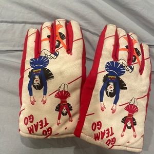 Freezy Freakies size small (6-8)